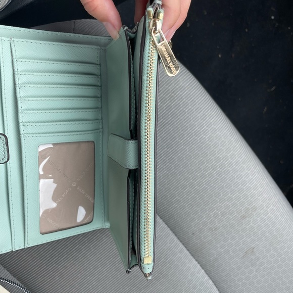 Michael Kors wristlet - Picture 4 of 5